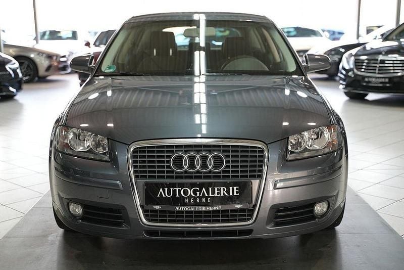 Gebraucht Audi A3 Attraction 102 PS (75 kW) 2007 Grau Kleinwagen