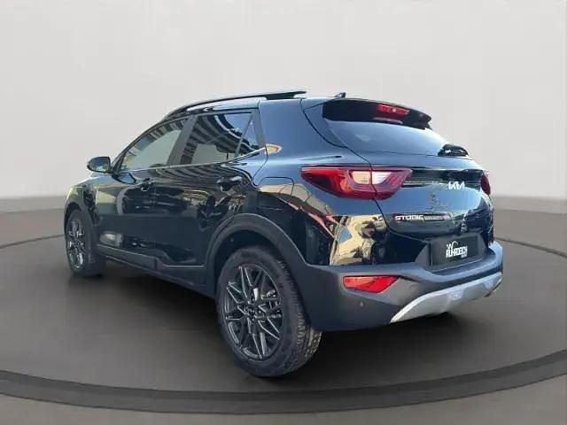 Gebraucht Kia Stonic 74 PS (54 kW) 2025 Schwarz SUV