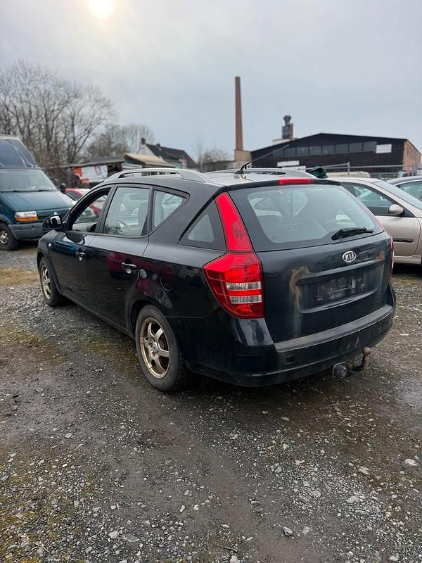 Gebraucht Kia Ceed EX 143 PS (105 kW) 2007 Schwarz Kleinwagen