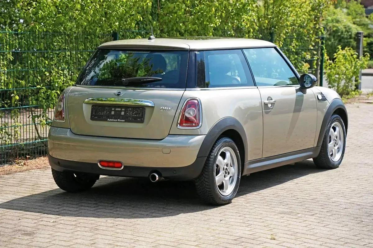 Gebraucht Mini ONE 95 PS (69 kW) 2009 Silber Kleinwagen