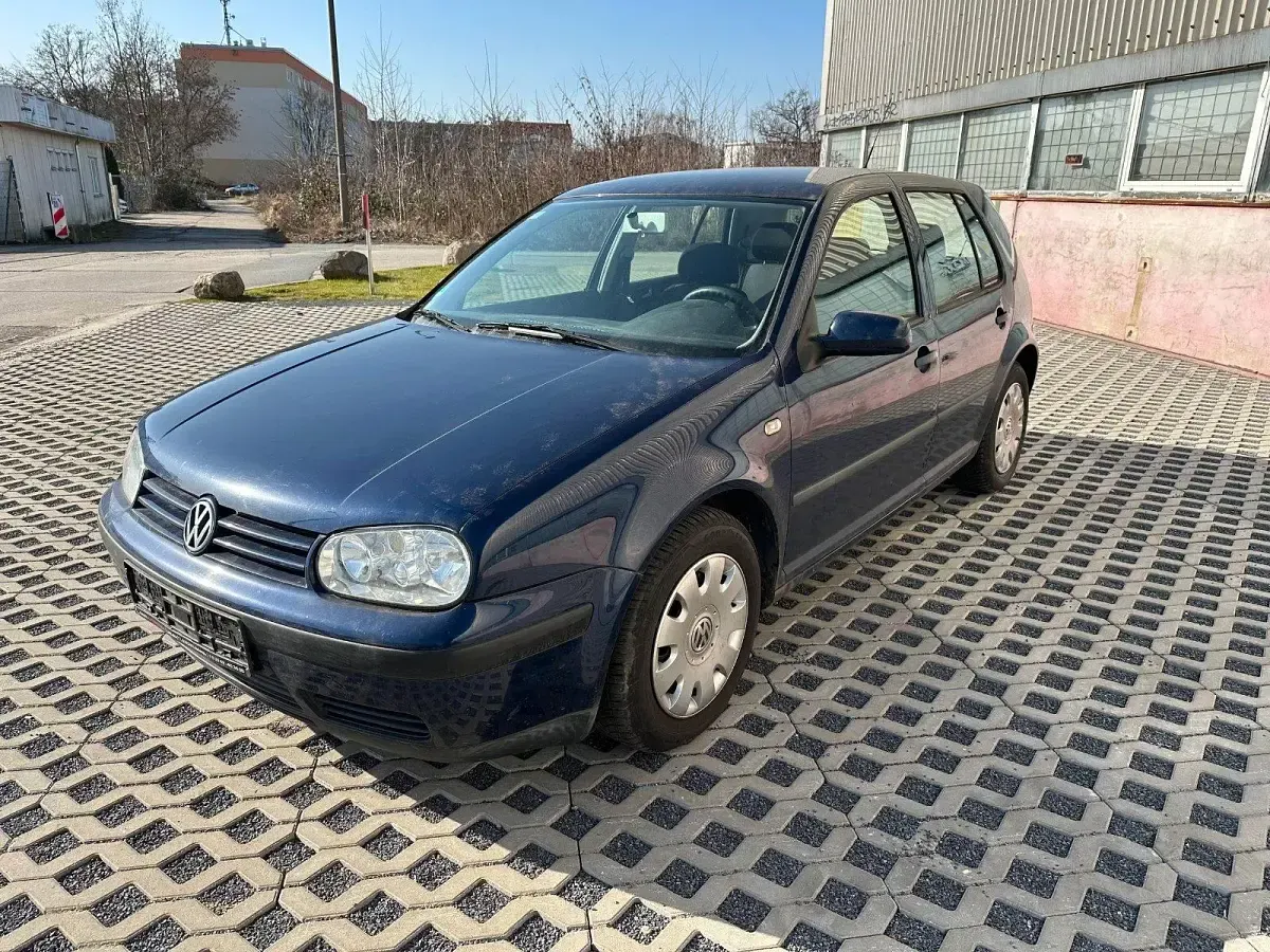 Gebraucht VW Golf IV 101 PS (74 kW) 2001 Blau Kleinwagen