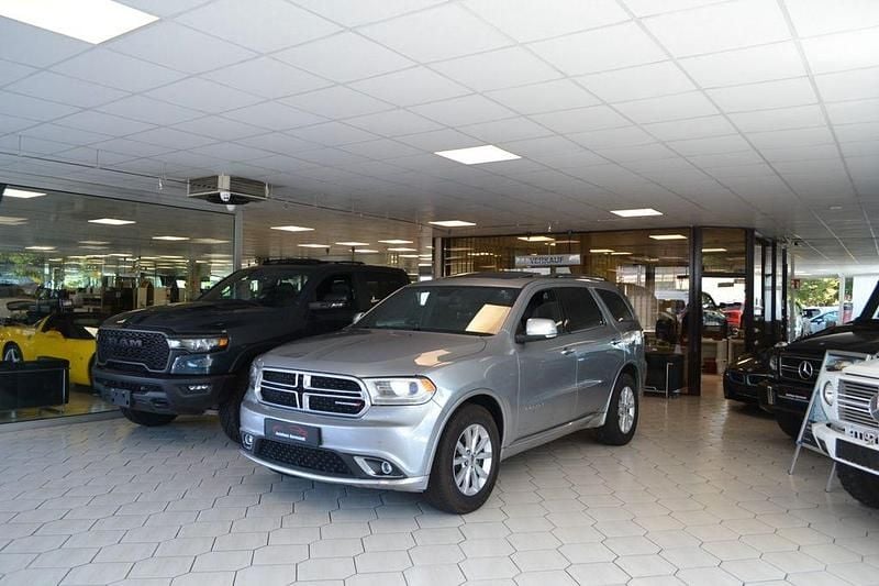 Grau Gebraucht 2018 Dodge Durango SUV | 24.900 € (Superpreis) - Bild 1/4