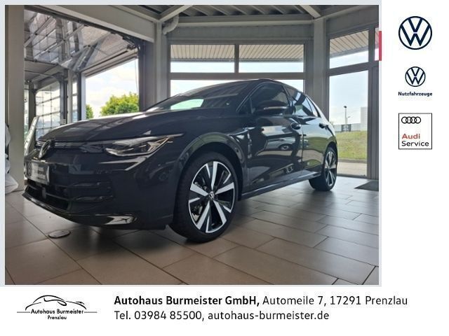 Grau Neu 2025 VW Golf VIII Life Limousine | 38.885 € (Teuer) - Bild 1/4