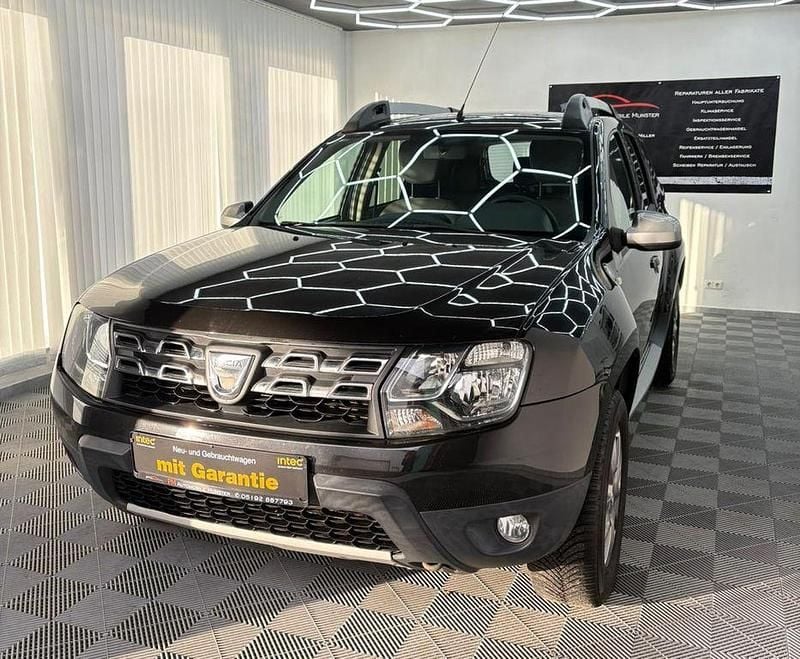 Schwarz Gebraucht 2017 Dacia Duster Prestige SUV | 7.999 € (Guter Preis) - Bild 1/4