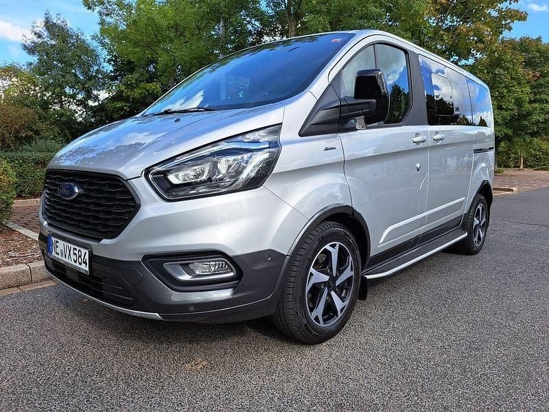 Silber Gebraucht 2022 Ford Transit Tourneo Active Van / Kleinbus | 28.900 € (Superpreis) - Bild 1/4