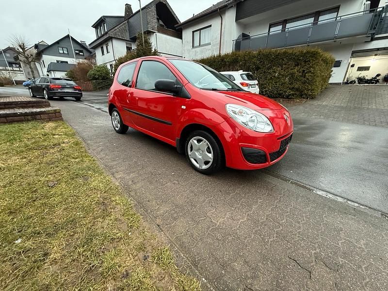 Gebraucht Renault Twingo 58 PS (42 kW) 2010 Rot Kleinwagen