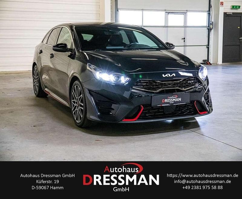 Gebraucht Kia ProCeed GT 204 PS (150 kW) 2023 (1k) zilinaschwarz met. Kombi