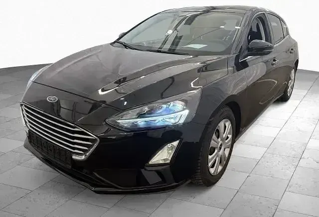 Usado Ford Focus Cool & Connect 160 CV (117 kW) 2021 Negro Berlina