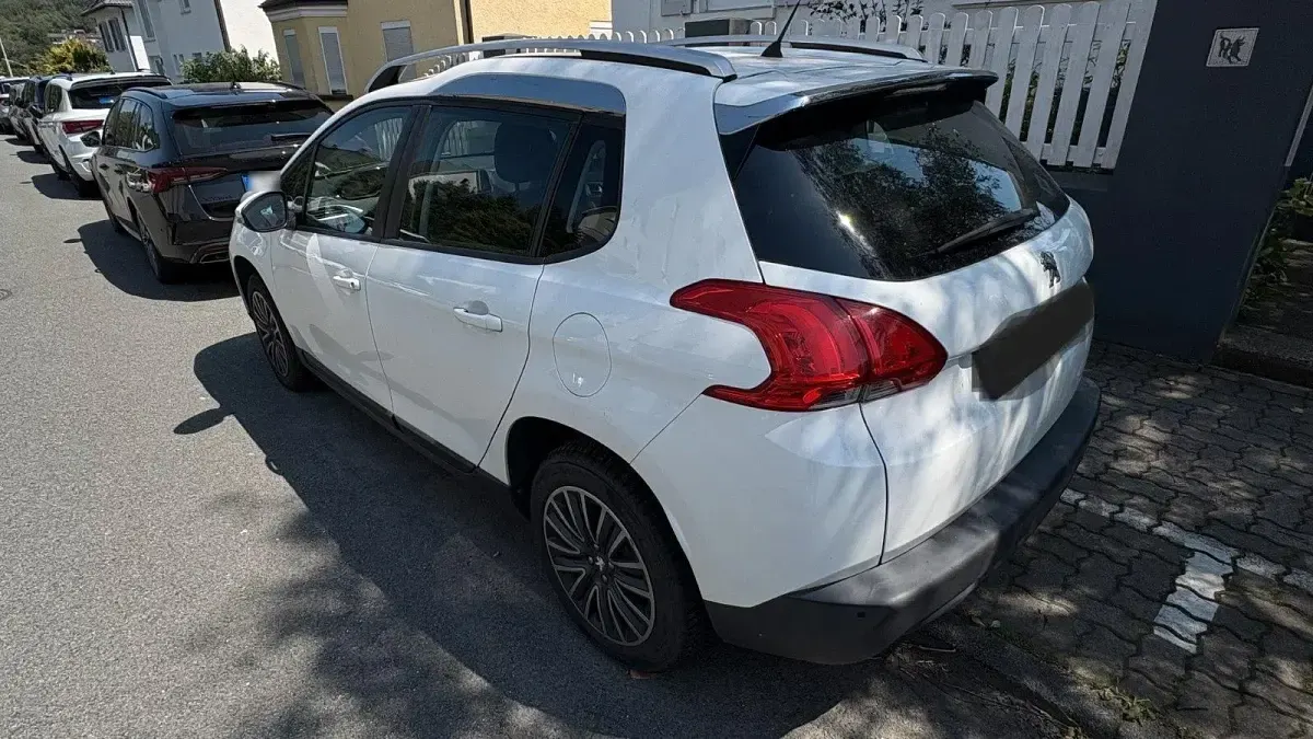 Gebraucht Peugeot 2008 82 PS (60 kW) 2014 Weiß SUV