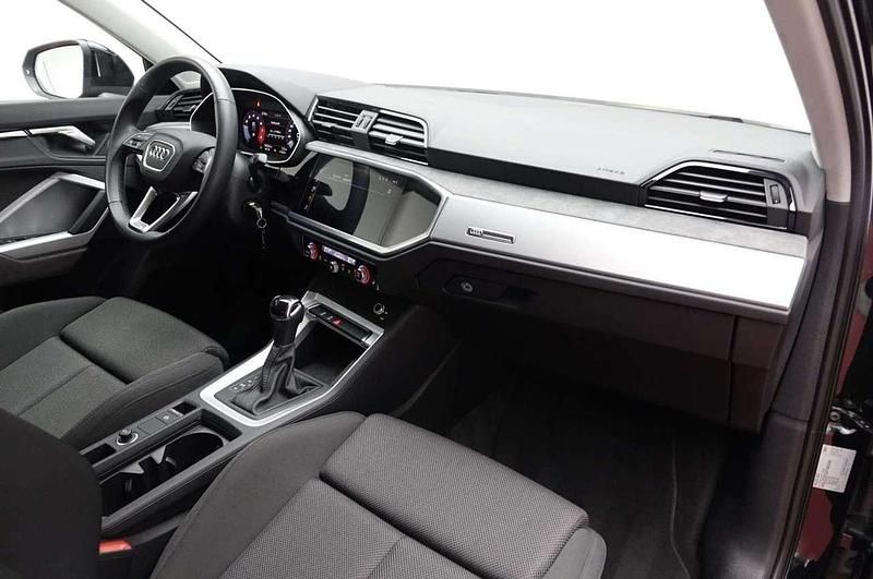 Second-hand Audi Q3 Advanced 150 CP (110 kW) 2022 SUV