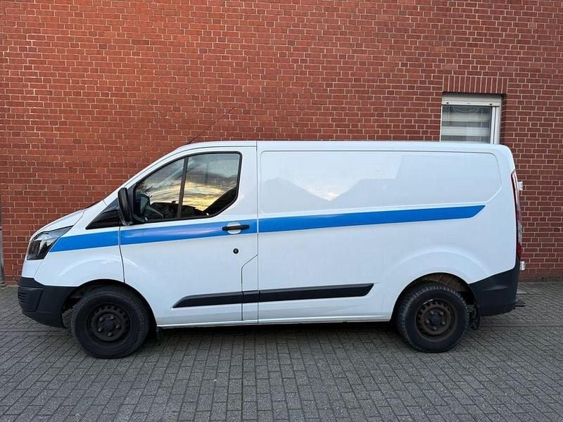 Gebraucht Ford Transit Custom 105 PS (77 kW) 2018 Weiß Limousine