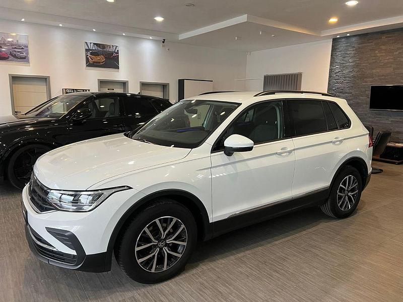 Weiß Gebraucht 2022 VW Tiguan SUV | 20.285 € (Superpreis) - Bild 1/4