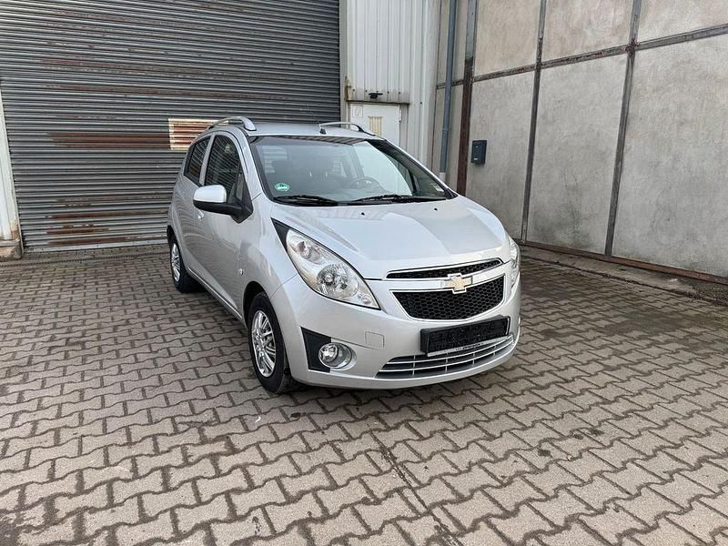 Gebraucht Chevrolet Spark LS 82 PS (60 kW) 2012 Silber Kleinwagen