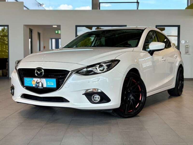 Weiß Gebraucht 2013 Mazda 3 Sports-Line Kleinwagen | 12.995 € (Teuer) - Bild 1/4