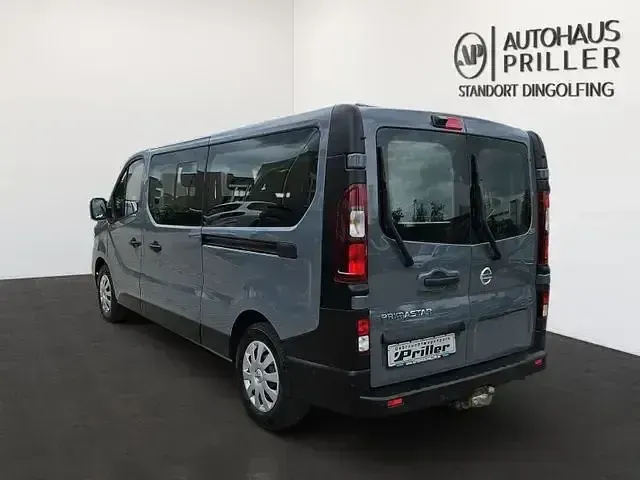 Gebraucht Nissan Primastar Acenta 170 PS (125 kW) 2022 Grau Van / Kleinbus