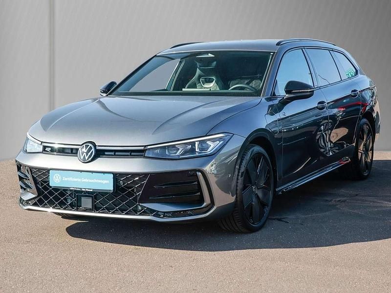 Gebraucht VW Passat R-line 272 PS (200 kW) 2025 Diabasgrau metallic Kombi