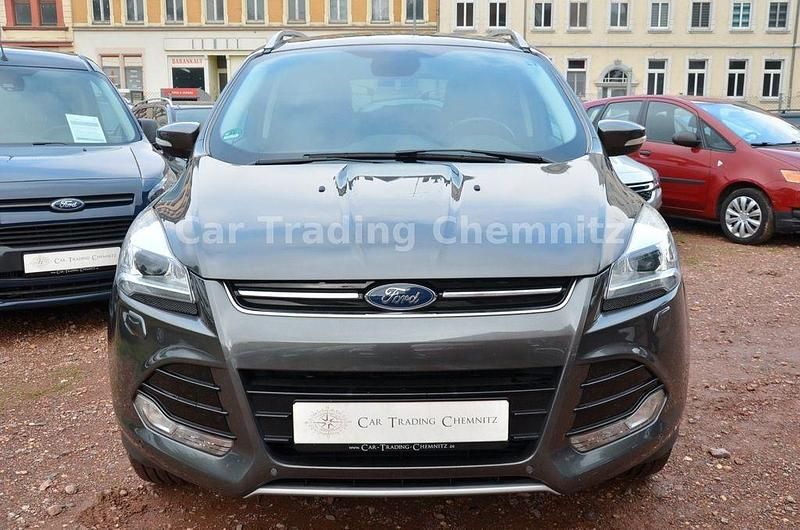 Gebraucht Ford Kuga Titanium 179 PS (131 kW) 2015 Grau SUV