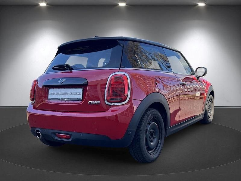 Gebraucht Mini Cooper Chili 136 PS (100 kW) 2021 Rot Kleinwagen