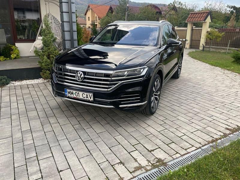 Schwarz Gebraucht 2018 VW Touareg SUV | 32.100 € (Fairer Preis) - Bild 1/4