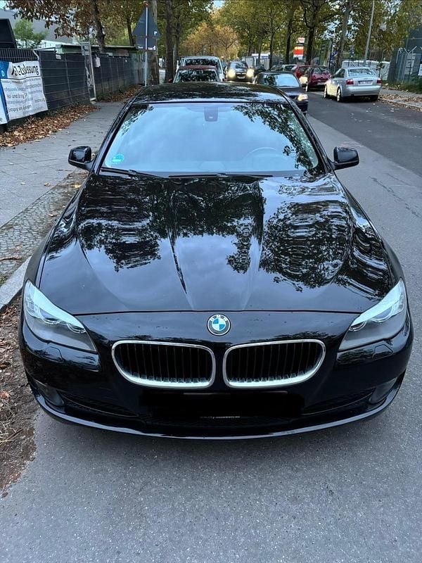 Gebraucht BMW 530 258 PS (189 kW) 2012 Schwarz Limousine