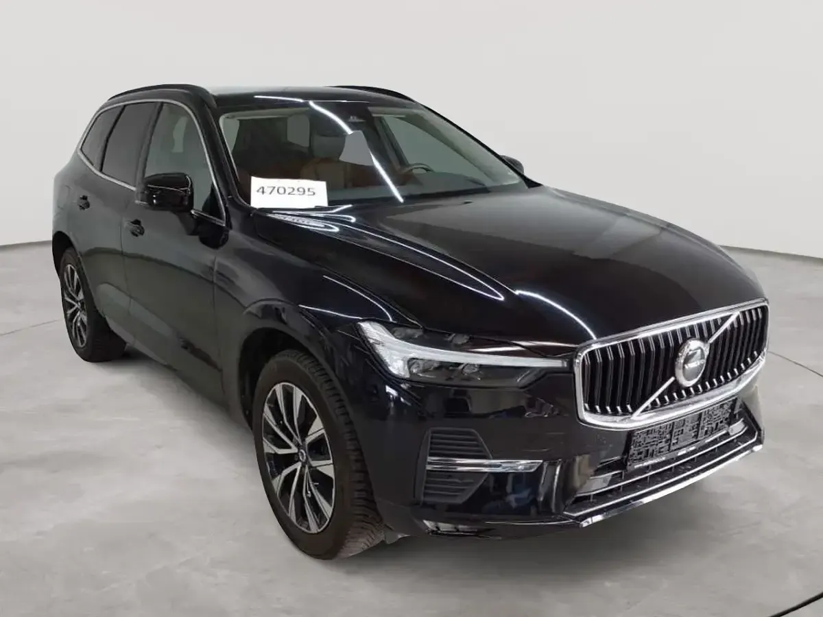 Gebraucht Volvo XC60 Core 197 PS (144 kW) 2023 SUV