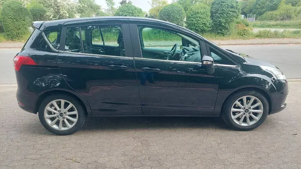 Gebraucht Ford B-MAX Titanium 101 PS (74 kW) 2015 Schwarz Van / Kleinbus