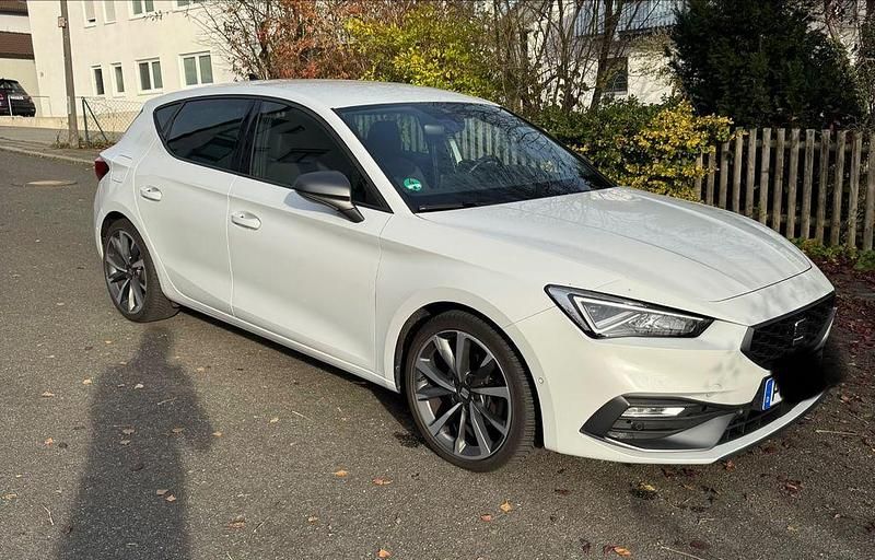 Gebraucht Seat Leon FR 150 PS (110 kW) 2021 Weiß Limousine