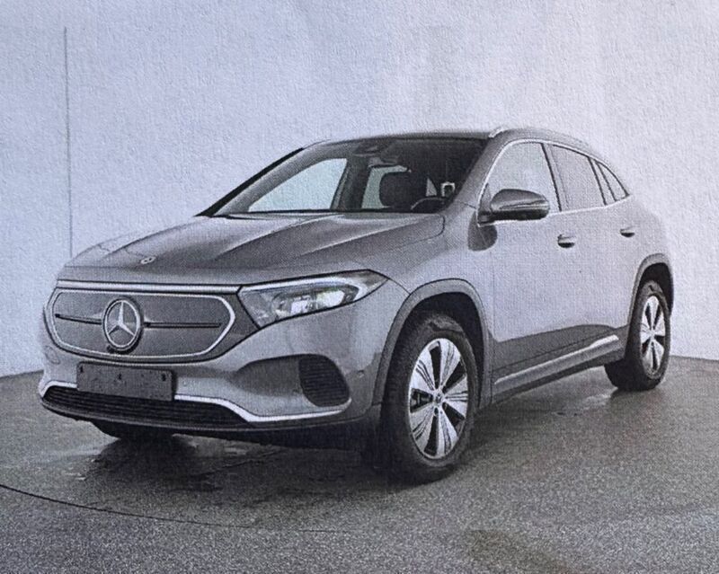 Grau Gebraucht 2023 Mercedes EQA250 Progressive SUV | 34.100 € (Fairer Preis) - Bild 1/4