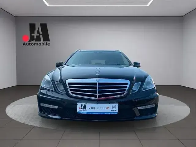 Gebraucht Mercedes E63 AMG AMG 525 PS (386 kW) 2010 Obsidianschwarz  metallicla (metallic) Kombi