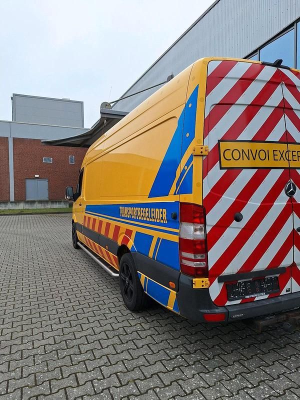 Gebraucht Mercedes Sprinter 143 PS (105 kW) 2018 Gelb Van