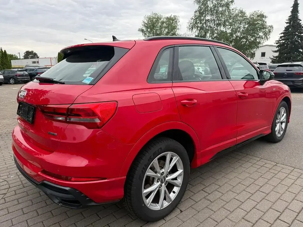 Gebraucht Audi Q3 S-Line 150 PS (110 kW) 2019 Rot SUV