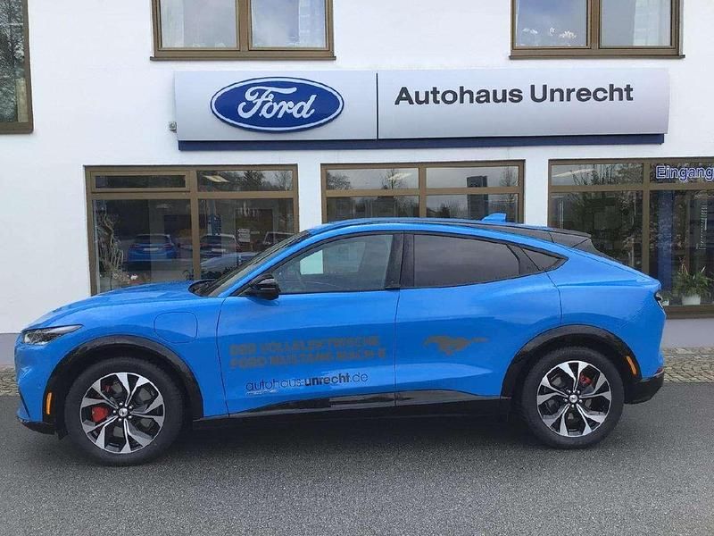 Gebraucht Ford Mustang Mach-E Basis 197 kW (269 PS) 2022 Blau SUV
