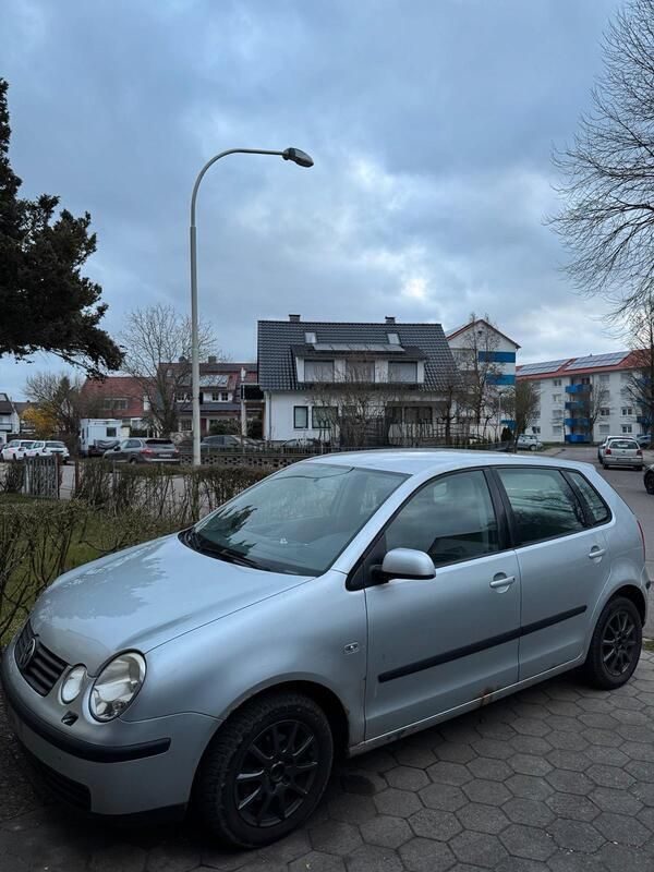 Silber Gebraucht 2002 VW Polo Kleinwagen | 300 € (Superpreis) - Bild 1/4
