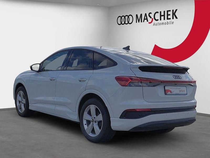 Gebraucht Audi Q4 Sportback e-tron S-Line 125 kW (170 PS) 2022 Gletscherweiss metallic SUV