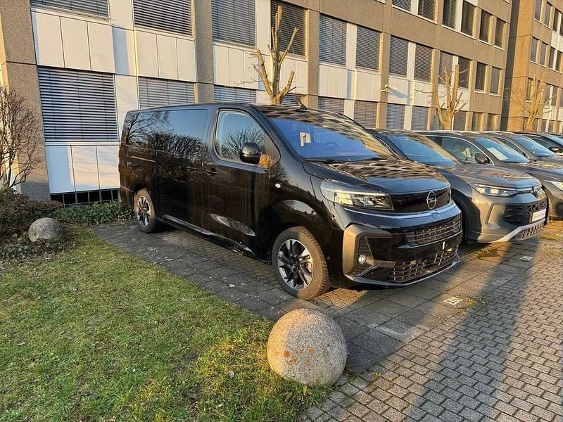 Gebraucht Opel Zafira Life 177 PS (130 kW) 2024 Schwarz Van / Kleinbus