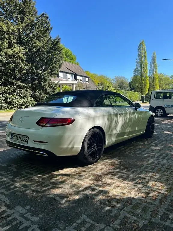Gebraucht Mercedes C220 170 PS (125 kW) 2017 Weiß Cabrio