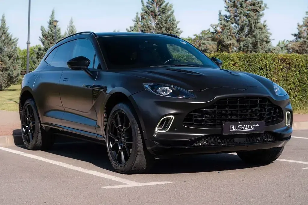 Gebraucht Aston Martin DBX 551 PS (405 kW) 2021 Schwarz SUV