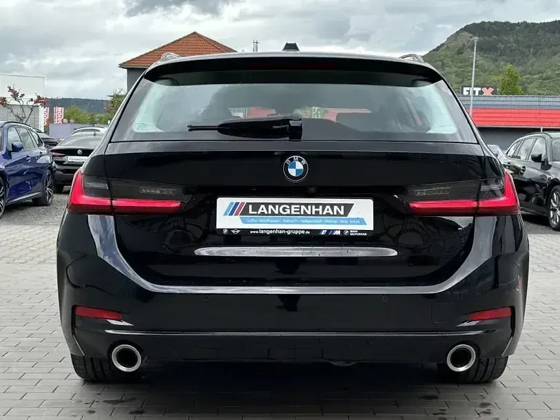 Gebraucht BMW 320 Efficient Dynamics 190 PS (139 kW) 2022 Schwarz Kombi