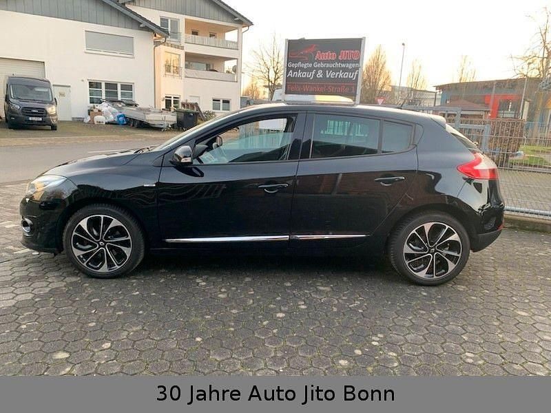 Schwarz Gebraucht 2014 Renault Mégane Bose Edition Limousine | 7.999 € (Fairer Preis) - Bild 1/4
