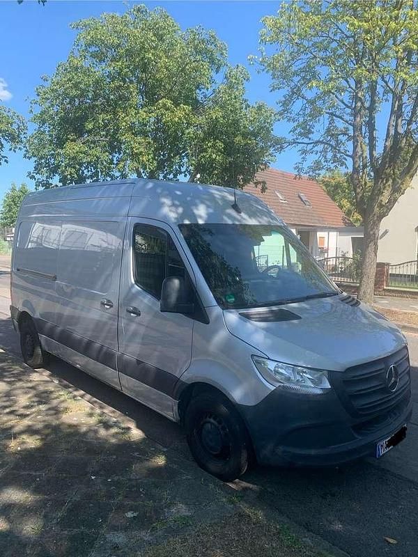 Gebraucht Mercedes Sprinter 143 PS (105 kW) 2020 Silber Van