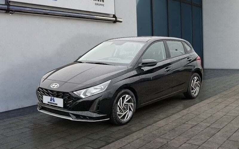 Schwarz Neu 2024 Hyundai i20 Trend Limousine | 20.950 € (Fairer Preis) - Bild 1/4