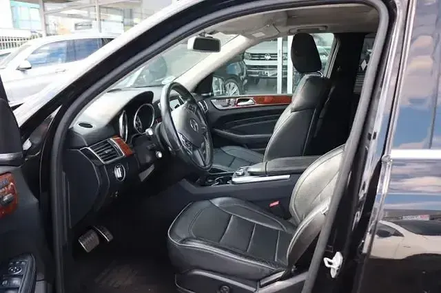 Gebraucht Mercedes ML350 306 PS (225 kW) 2013 Schwarz SUV