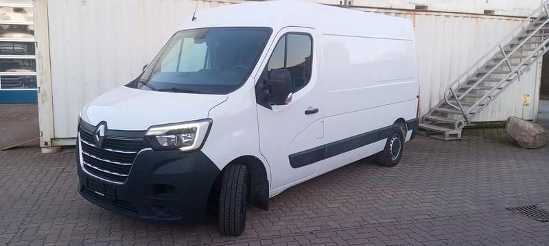 Second-hand Renault Master 150 CP (110 kW) 2023 Alb Monovolum