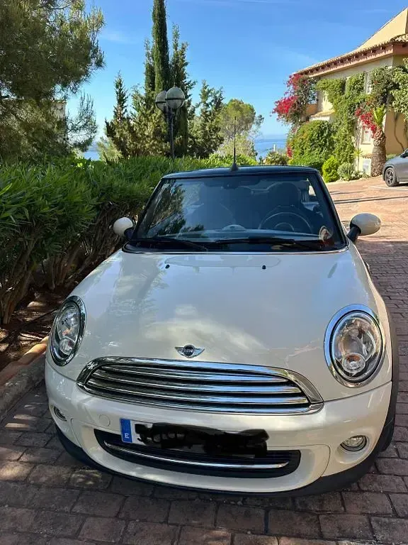 Gebraucht Mini Cooper 122 PS (89 kW) 2016 Weiß Kleinwagen