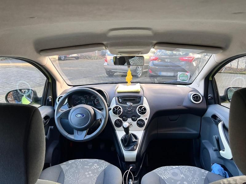 Gebraucht Ford Ka 60 PS (44 kW) 2010 Gelb Kleinwagen