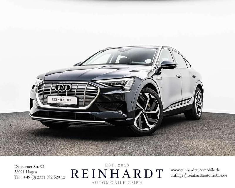 Manhattangrau metallic Gebraucht 2022 Audi e-tron Sportback Advanced SUV | 36.060 € (Superpreis) - Bild 1/1