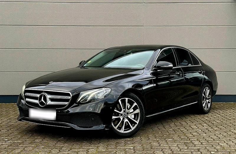 Gebraucht Mercedes E350 258 PS (189 kW) 2017 Schwarz Limousine
