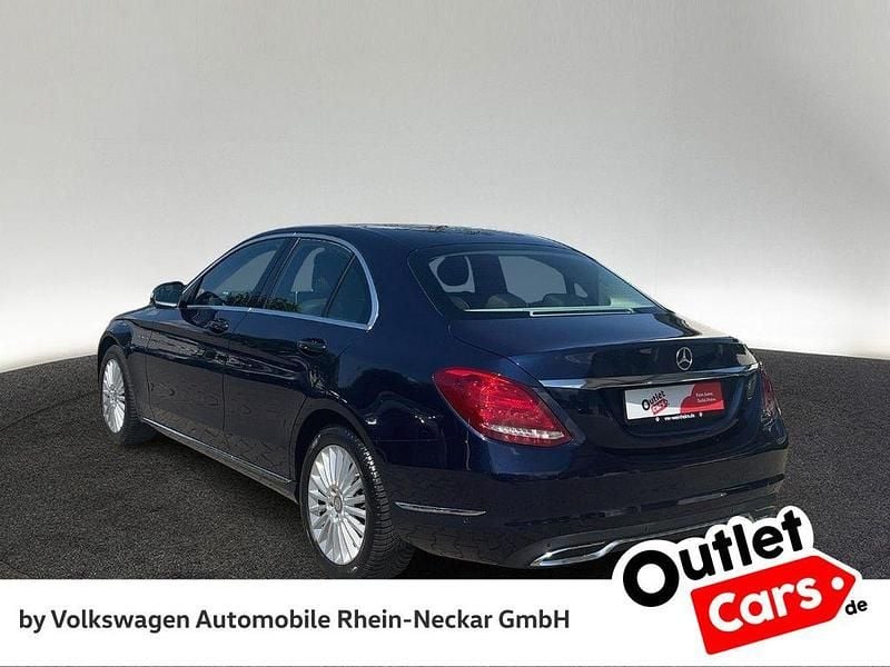 Gebraucht Mercedes C200 184 PS (135 kW) 2014 Blau Limousine
