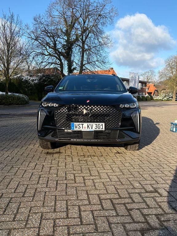 Gebraucht DS Automobiles DS7 Crossback Performance 131 PS (96 kW) 2024 Schwarz SUV