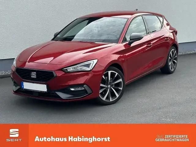 Rot Gebraucht 2021 Seat Leon FR Limousine | 20.990 € (Fairer Preis) - Bild 1/3